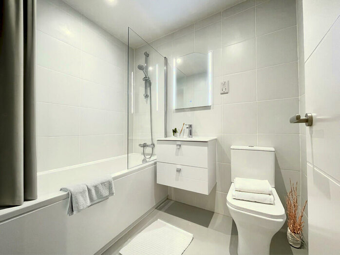2 Bedroom Apartment To Rent In Roco, James Street, L2
