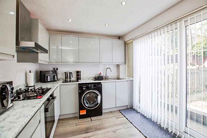2 Bedroom Terraced House For Sale In Ashfield Close, Halifax, HX3