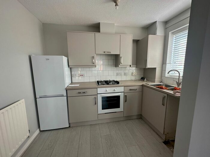 1 Bedroom Flat To Rent In Chiddlingford Court, Blackpool, FY1