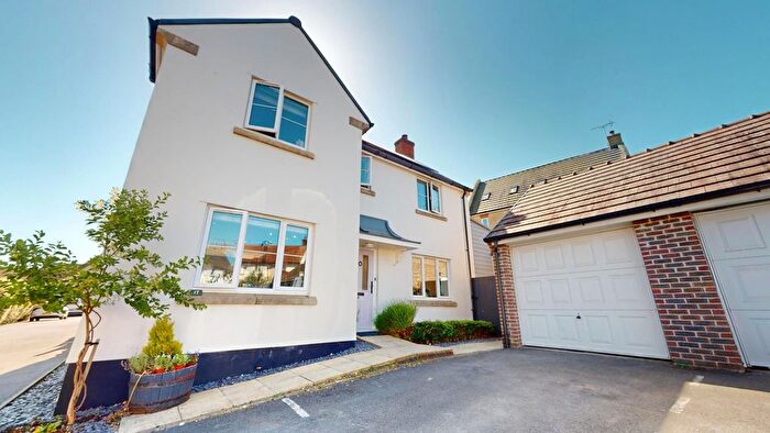 3 Bedroom Detached House For Sale In School Drive, Crossways, Dorchester, DT2
