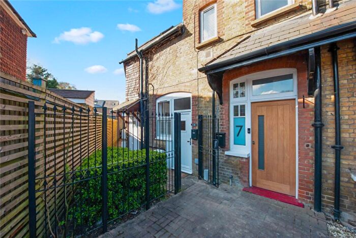 1 Bedroom Flat For Sale In Rushmore Hill, Pratts Bottom, Kent, BR6