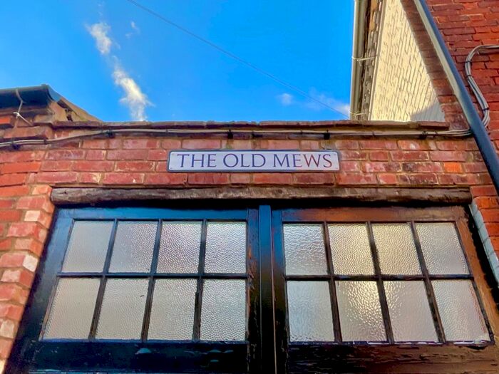 1 Bedroom Mews For Sale In The Old Mews, Crown Lane, West Haddon, NN6