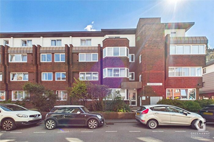 2 Bedroom Apartment To Rent In Cantelupe Road, East Grinstead, West Sussex, RH19
