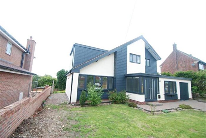 4 Bedroom Detached House To Rent In Mottram Old Road, Stalybridge, Cheshire, SK15