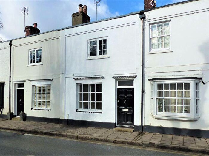 2 Bedroom Terraced House For Sale In West Street, Marlow, SL7