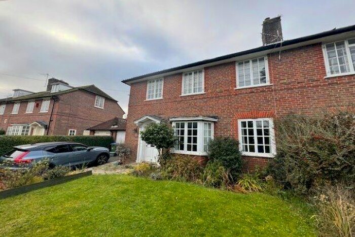 3 Bedroom Property To Rent In Stoneham Lane, Southampton, SO16