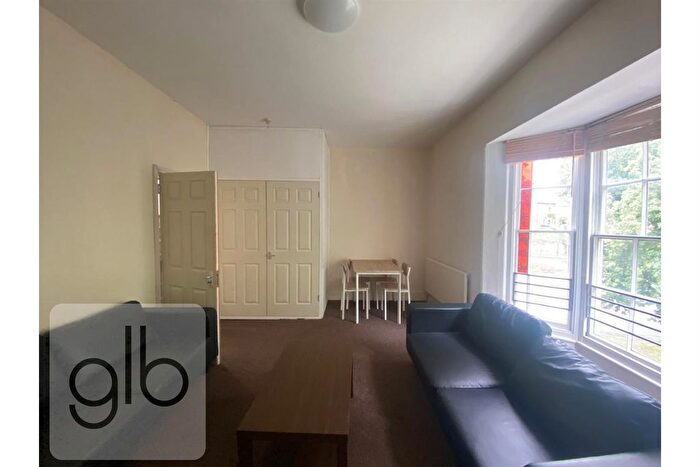 7 Bedroom Terraced House To Rent In Binswood Avenue, Leamington Spa, CV32