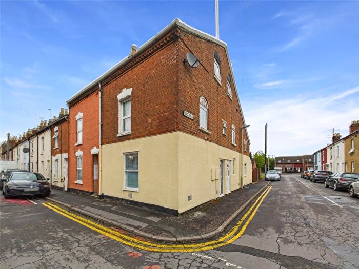 1 Bedroom Apartment For Sale In Widden Street, Gloucester, Gloucestershire, GL1