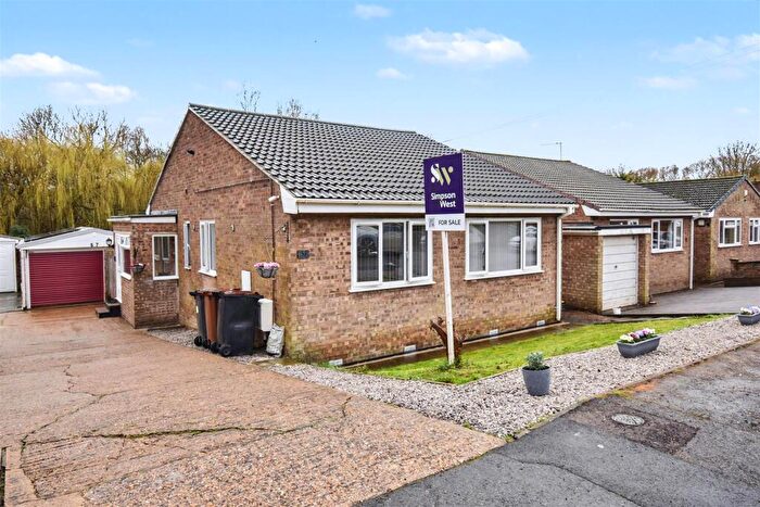 3 Bedroom Detached Bungalow For Sale In Hillside Crescent, Weldon, NN17