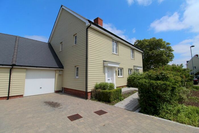 3 Bedroom Semi-Detached House To Rent In William Porter Close, Chelmsford, Essex, CM1