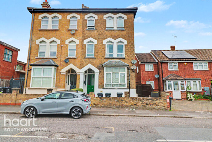 2 Bedroom Flat To Rent In Maybank Road, London, E18