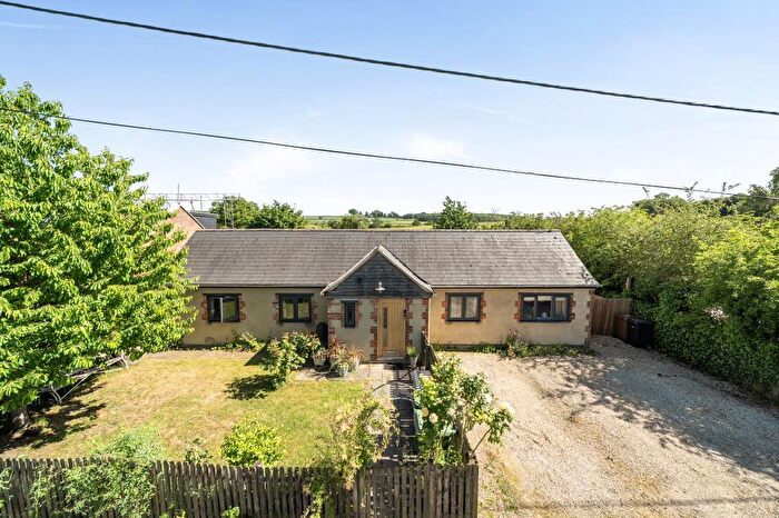 4 Bedroom Detached Bungalow For Sale In Filchampstead, Oxford, OX2