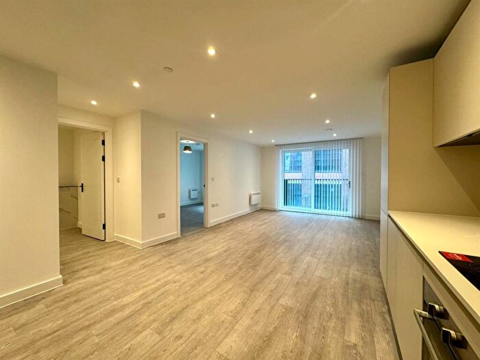 1 Bedroom Apartment To Rent In Green Street, Birmingham, B12