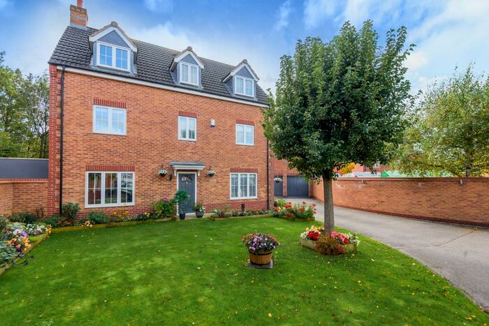 4 Bedroom Detached House For Sale In Calvert, Buckinghamshire, MK18