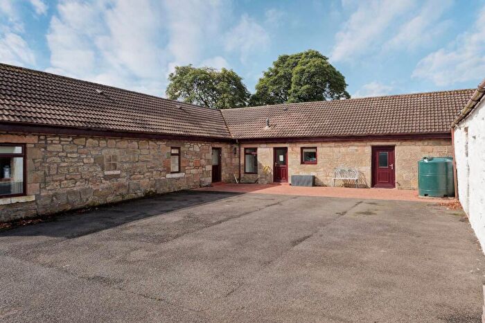 5 Bedroom Country House For Sale In Peatpots Farm, Newhouse, ML1