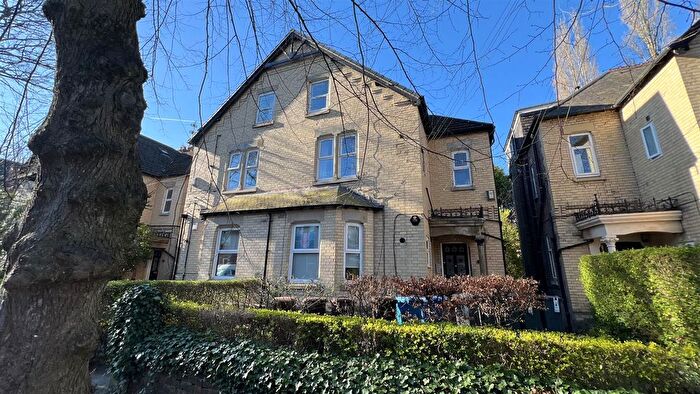 Studio To Rent In Chatham Grove, Manchester, M20