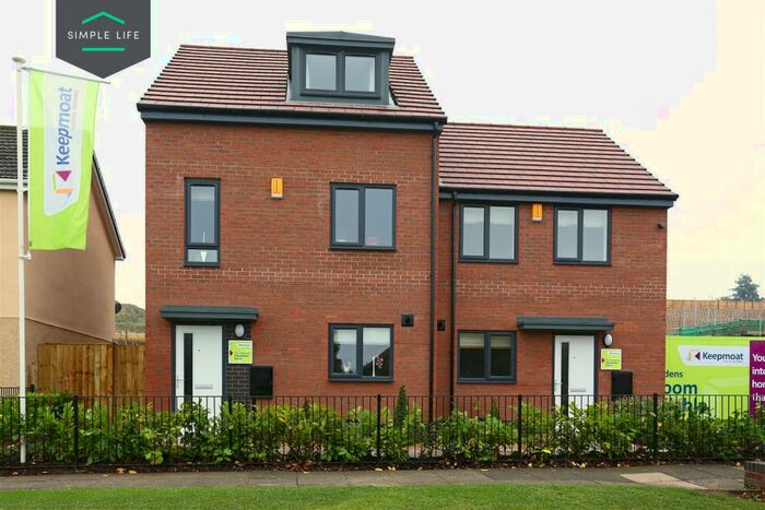 3 Bedroom Semi-Detached House To Rent In Dobroyd Avenue, Sheffield, S2