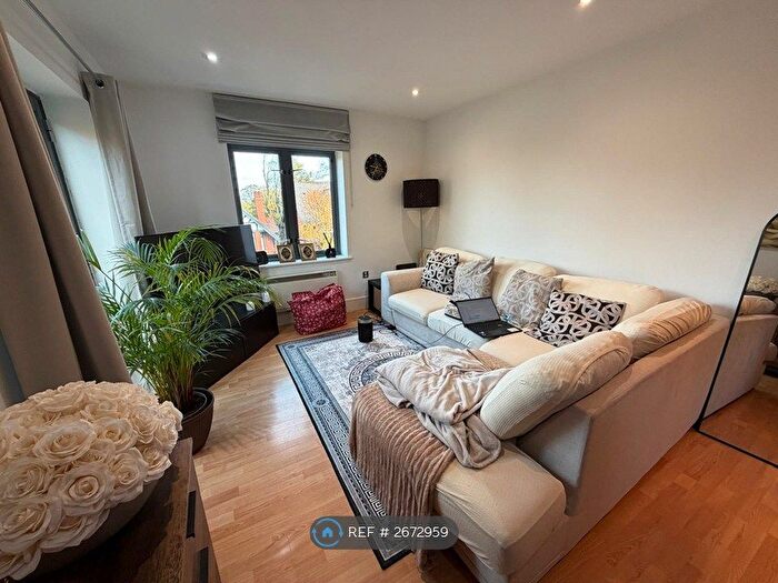 2 Bedroom Flat To Rent In Manor Road, Birmingham, B16
