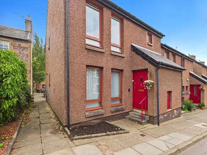 1 Bedroom Flat For Sale In Castlegate, Lanark, ML11