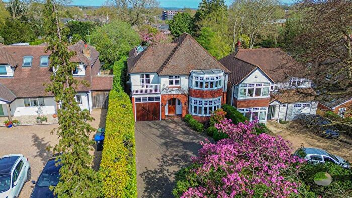 5 Bedroom Detached House For Sale In Lucastes Avenue, Haywards Heath, RH16