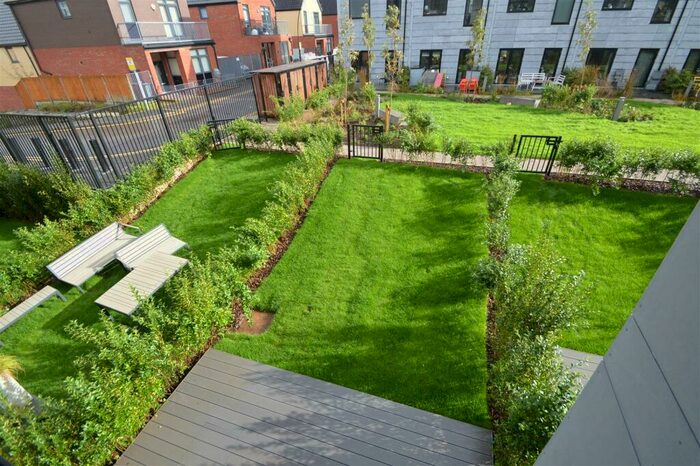 4 Bedroom House To Rent In Lockyard Lane, New Islington, Manchester, M4