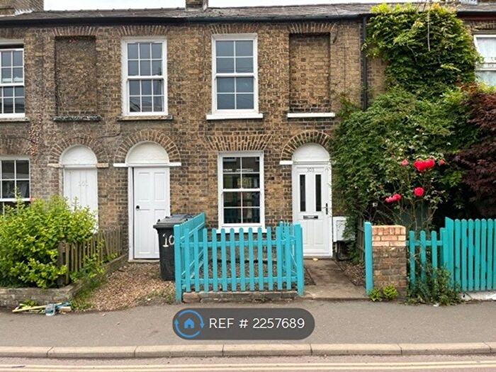 2 Bedroom Terraced House To Rent In Histon Road, Cambridge, CB4