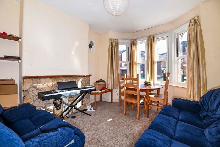 5 Bedroom Terraced House To Rent In Marston Street, Student Bedroom, OX4