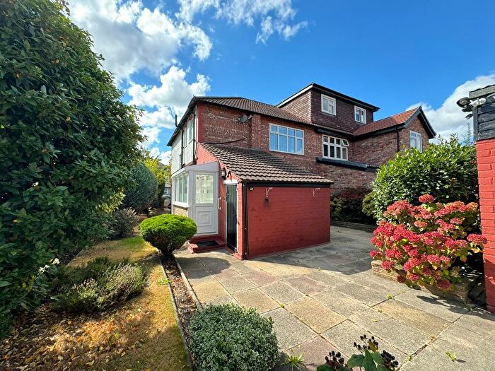 3 Bedroom Semi-Detached House For Sale In Wordsworth Road, Old Trafford, M16