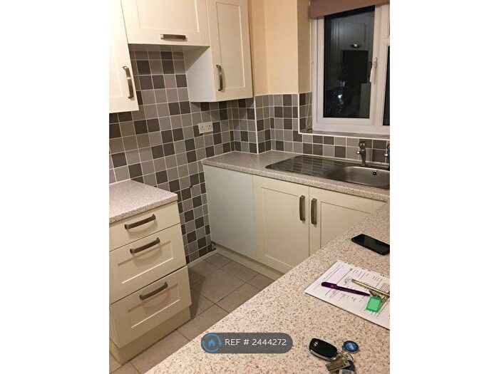 1 Bedroom Terraced House To Rent In Chilham Close, Chatham, ME4