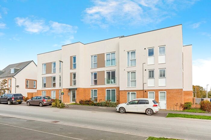 2 Bedroom Flat For Sale In Faraday Road, Locking, Weston-Super-Mare, Somerset, BS24