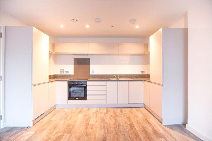 2 Bedroom Apartment For Sale In Dean Street, Bristol, BS2