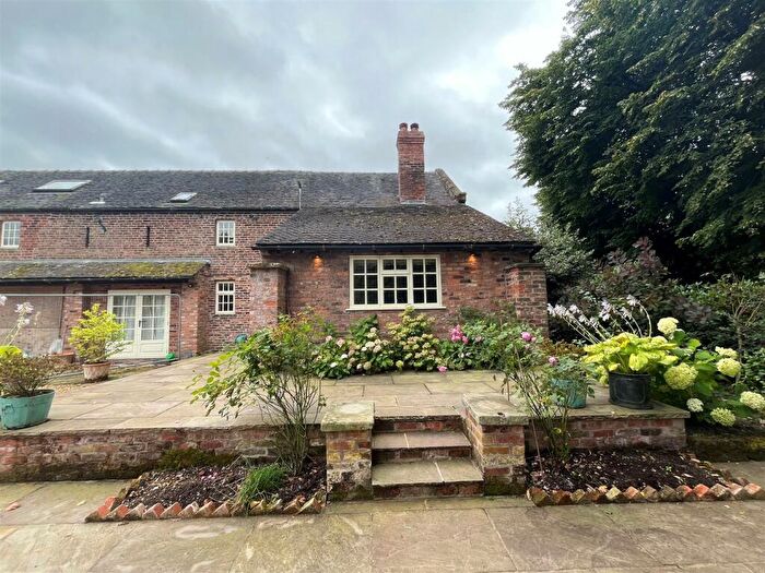 2 Bedroom House To Rent In Sommerford Booths, CW12