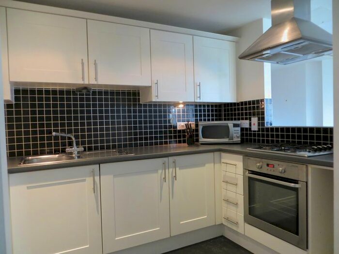 2 Bedroom Flat To Rent In Channelsea Road, London, E15