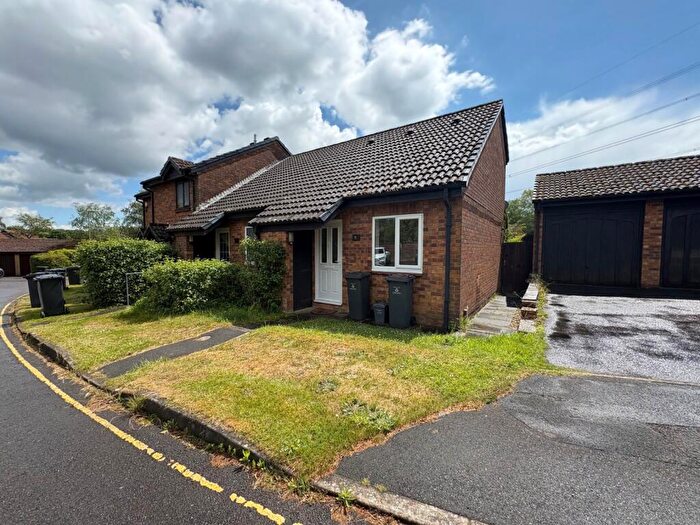1 Bedroom End Of Terrace House To Rent In Warblington Close, Chandler's Ford, Hampshire, SO53