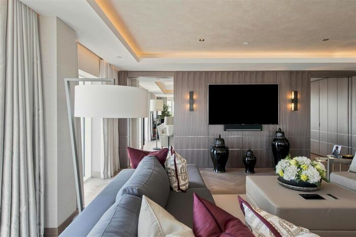 5 Bedroom Flat For Sale In Chelsea Creek Tower, Chelsea Creek, SW6