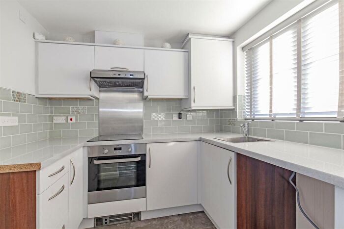 2 Bedroom Semi-Detached House For Sale In Askew Way, Chesterfield, S40
