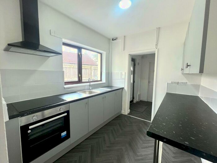 3 Bedroom House To Rent In McConnel Crescent, New Rossington, Doncaster, DN11