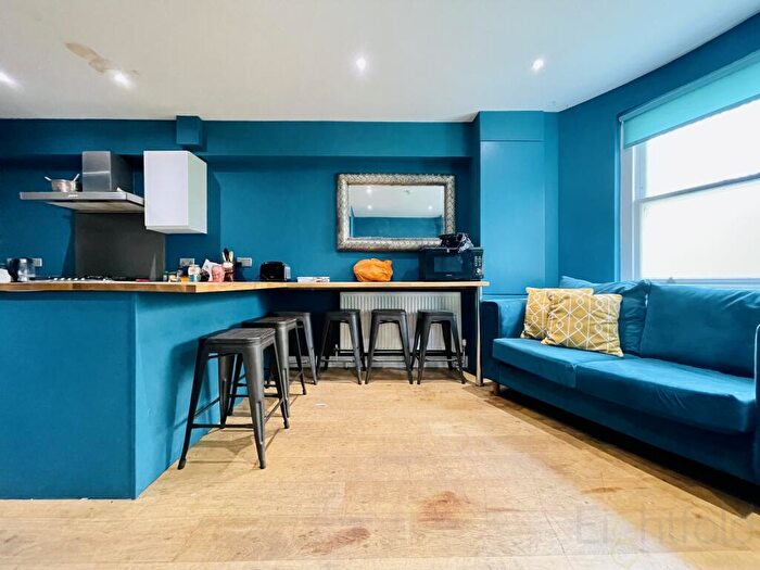 1 Bedroom Semi-Detached House To Rent In Lansdowne Place, Hove, BN3
