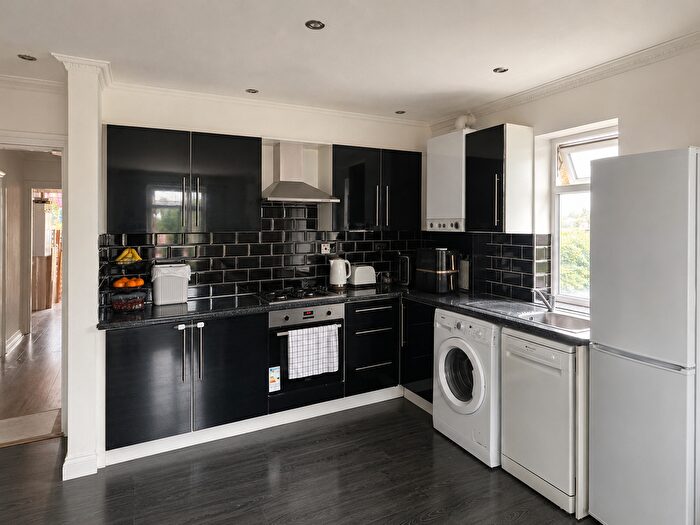 2 Bedroom Flat For Sale In Bingham Road, Croydon, CR0