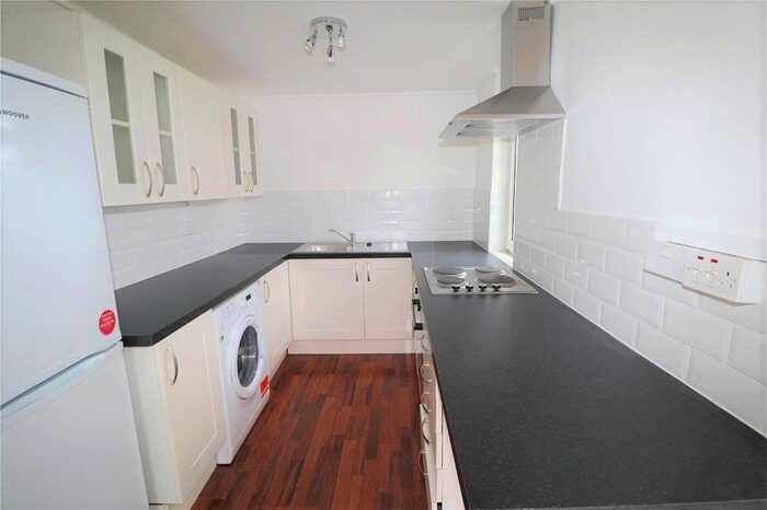 1 Bedroom Flat To Rent In Albemarle Road, Beckenham, Kent, BR3