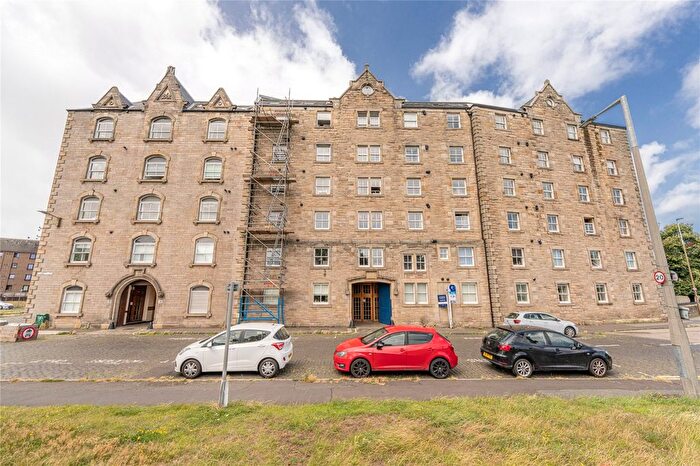 2 Bedroom Flat For Sale In Johns Place, Edinburgh, EH6