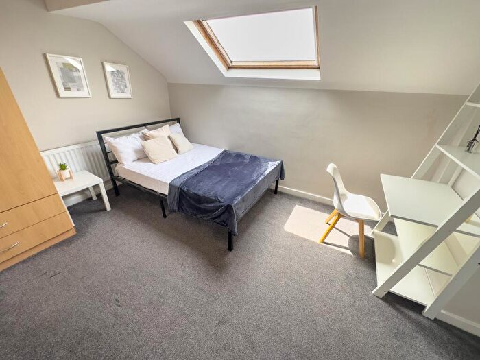 1 Bedroom House To Rent In Jubilee Drive, L7