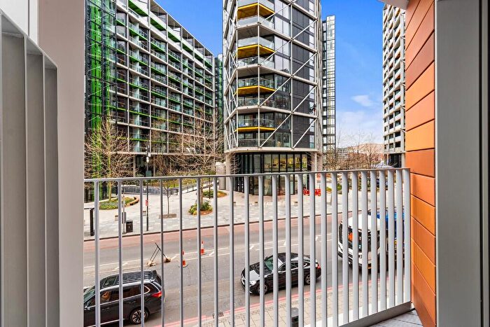 2 Bedroom Apartment To Rent In Nine Elms Lane, London, SW11