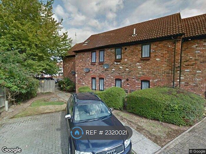 Studio To Rent In Barnaby Close, Harrow, HA2