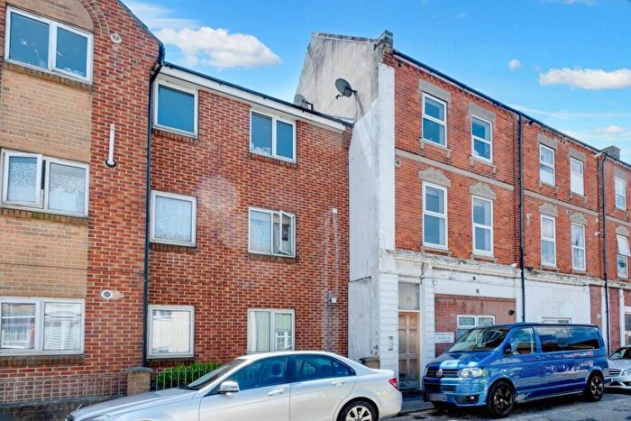 2 Bedroom Flat To Rent In Haviland Place, Haviland Road, Boscombe, BH7