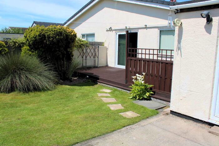 2 Bedroom Detached Bungalow To Rent In Spruce Avenue, Rhyl, LL18