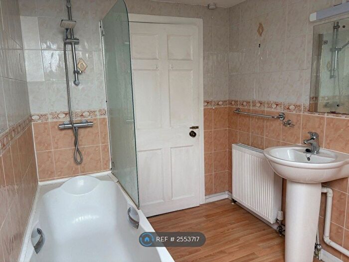 2 Bedroom Flat To Rent In Albion Street, Hull, HU1