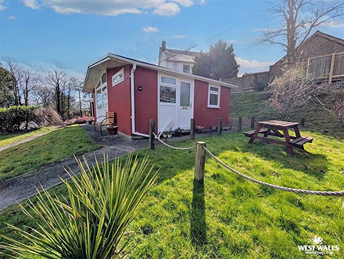 2 Bedroom Chalet For Sale In Llangain, Carmarthen, SA33
