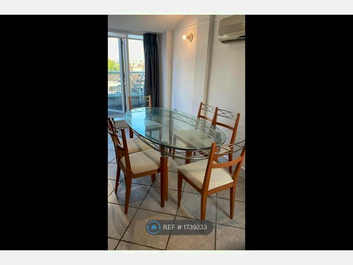 2 Bedroom Flat To Rent In Bridgegate House, London, SE1