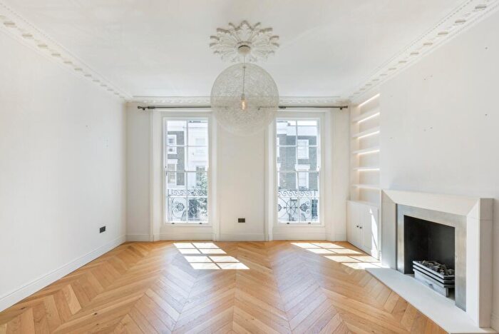 3 Bedroom Terraced House To Rent In Huntingdon Street London, N1